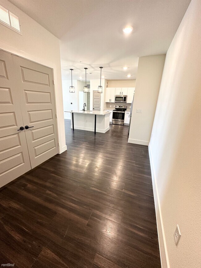 Foto del edificio - 1 br, 1 bath Condo - 27379 E University Dr...