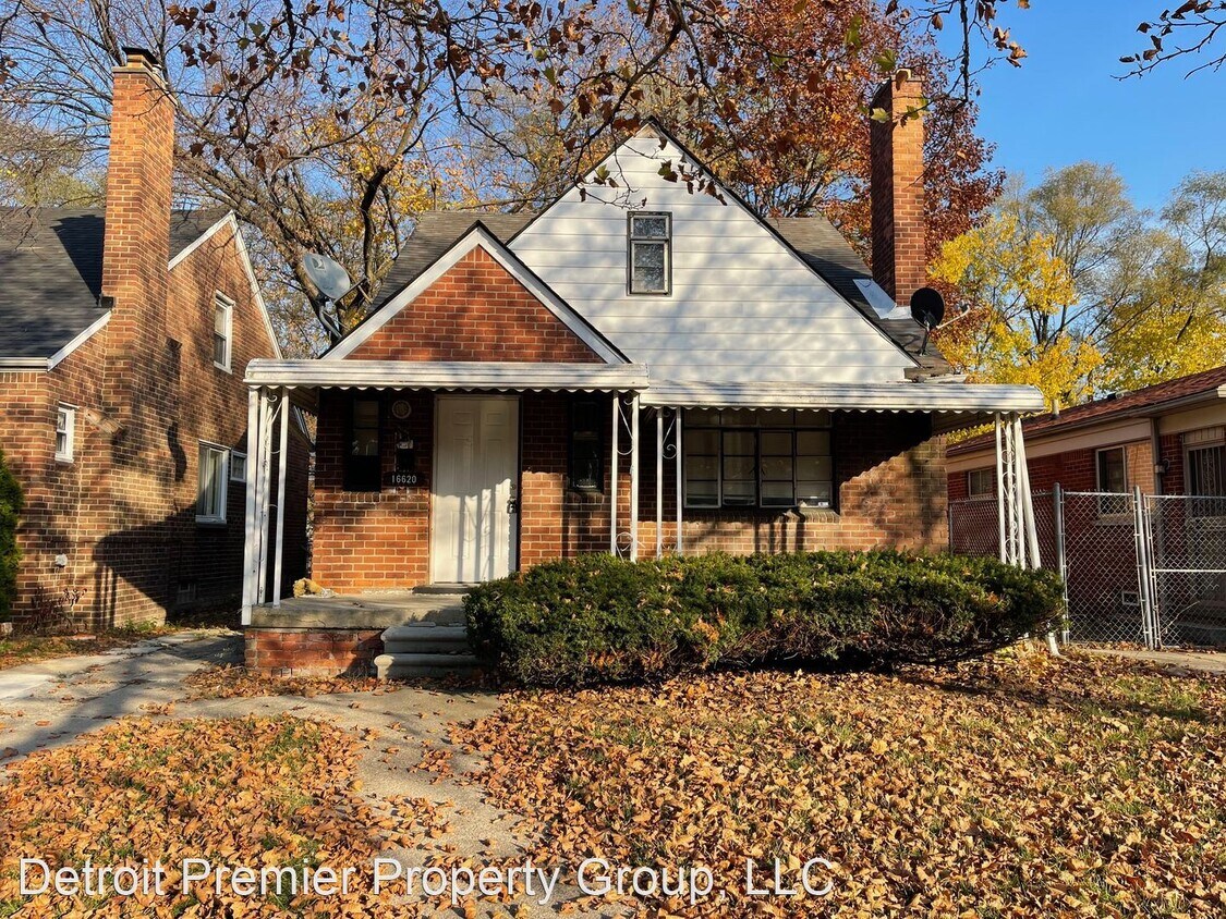 Primary Photo - 3 br, 1.5 bath House - 16620 Robson