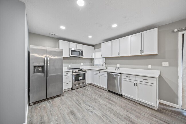 Foto del edificio - 746 Lancaster Ave