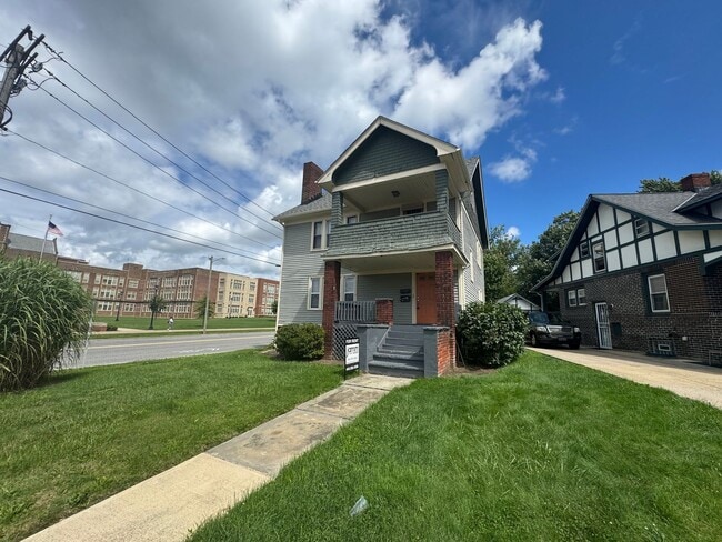 Building Photo - 3241 Kildare Rd