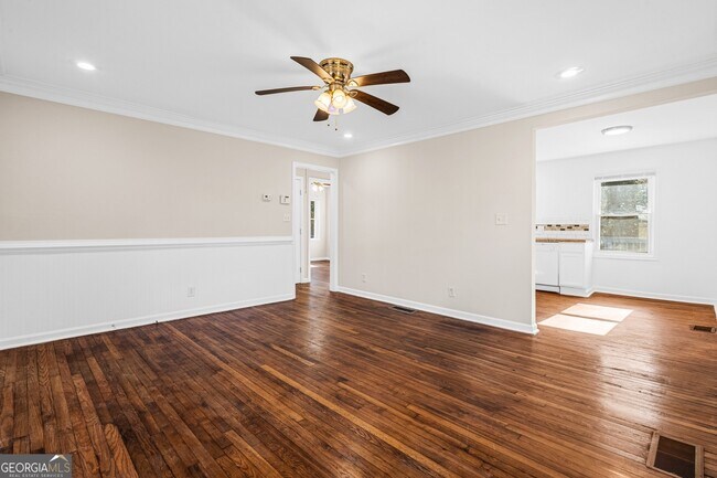 Foto del edificio - 2163 Rexford Dr