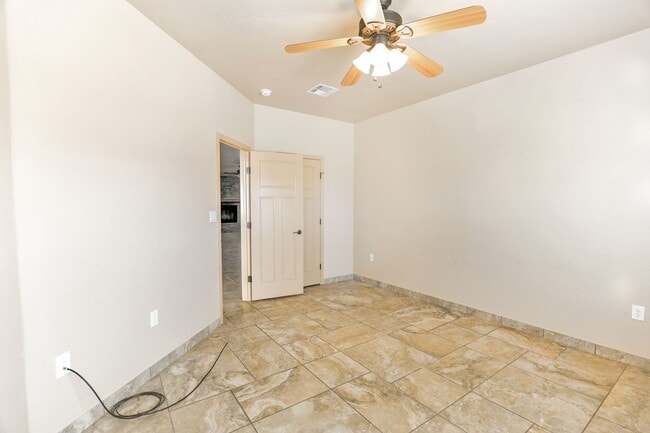 Building Photo - 479 San Simon Dr