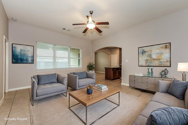 Foto del edificio - 4144 Tower Ln