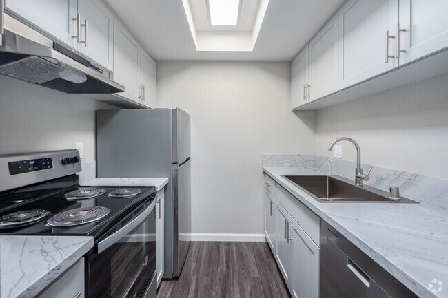 1 habitación, 1 baño, 721 pies cuadrados, cocina - Amber Grove