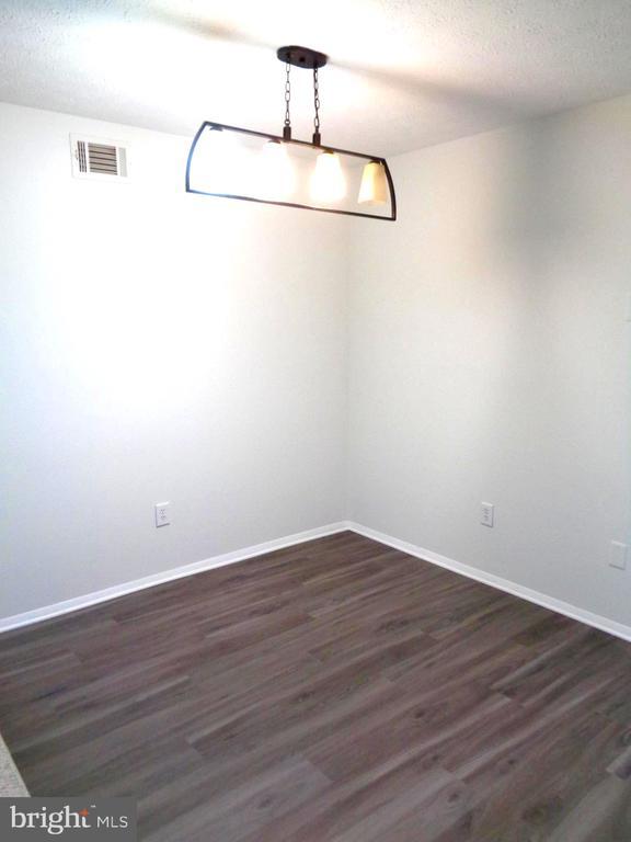 Foto del edificio - 22024 Gloucester Ct