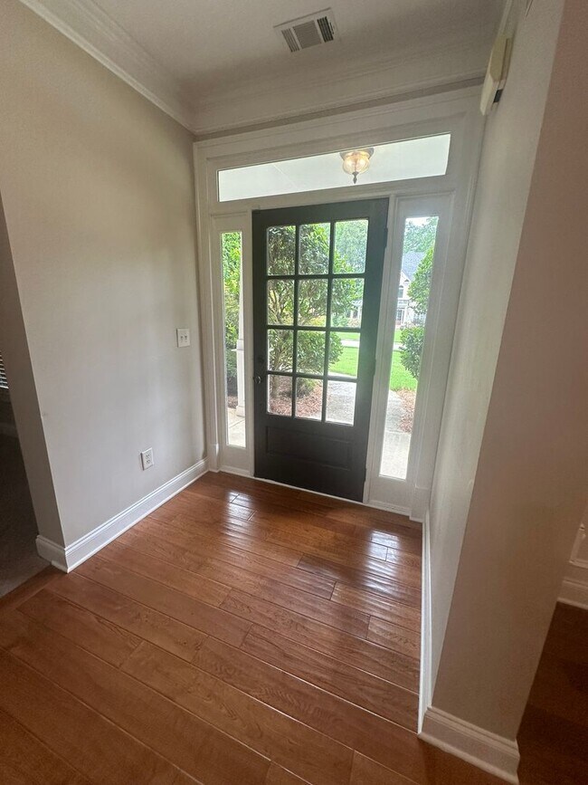 Foto del edificio - Brick Single Family Rental - 4 bedroom/4.5...