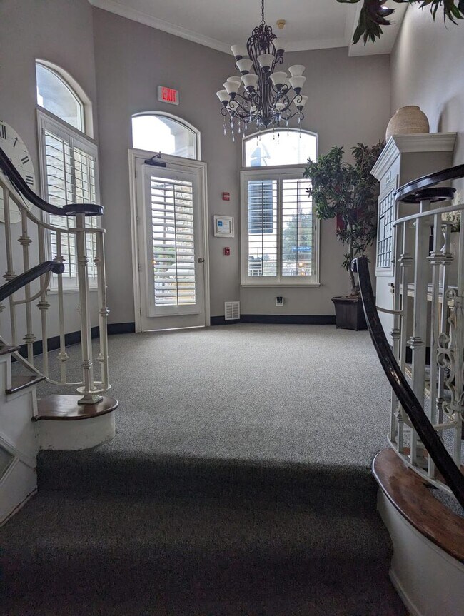 Foto del edificio - 7323 Winnetka Ave