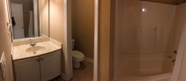 Foto del edificio - 1802 Jackson Ave W