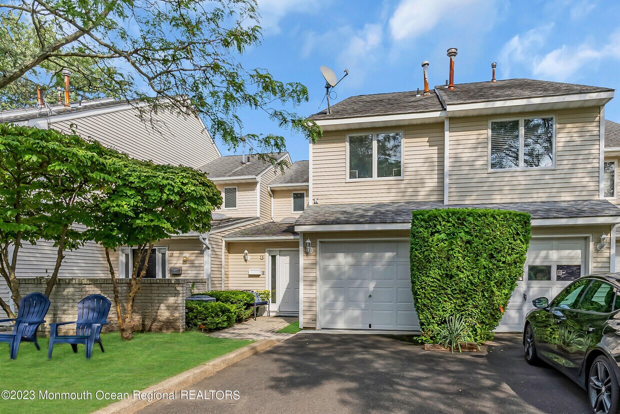 215 W Ave Unit 13, Deal, NJ 07723 Condo for Rent in Deal, NJ