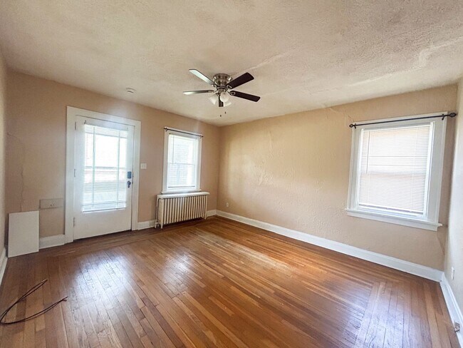 Foto del edificio - 6338 Hamilton Ave