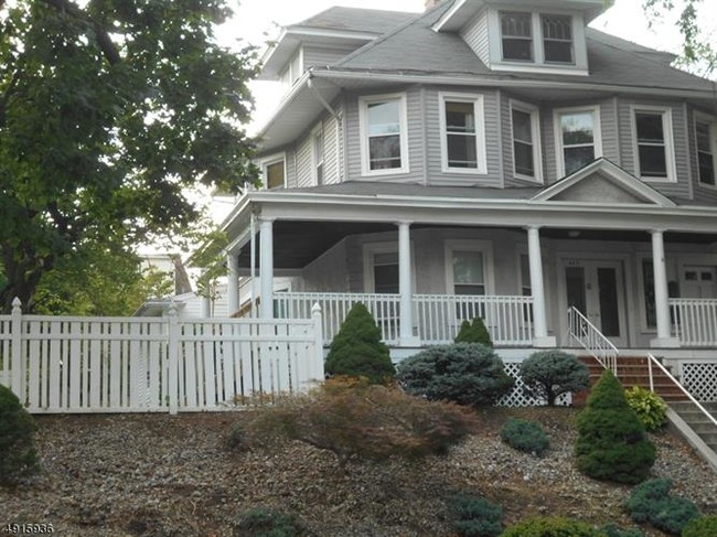 Building Photo - 475-479 Union Ave