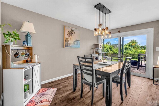 Foto del edificio - 4830 Huron Dr