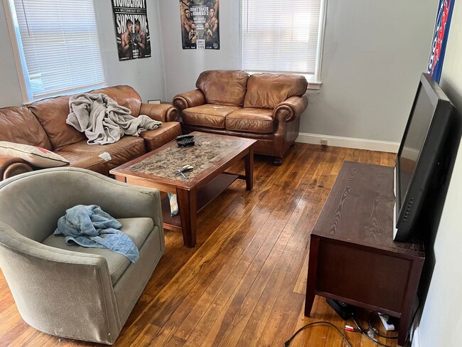 Photo - 2BR/1BA Cottage near Forrest Hills House