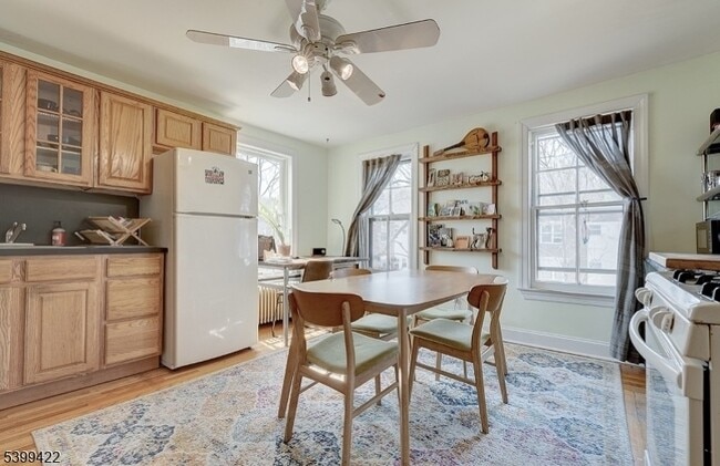 Foto del edificio - 318 Claremont Ave