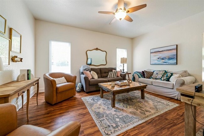 Building Photo - 201 E 35th St