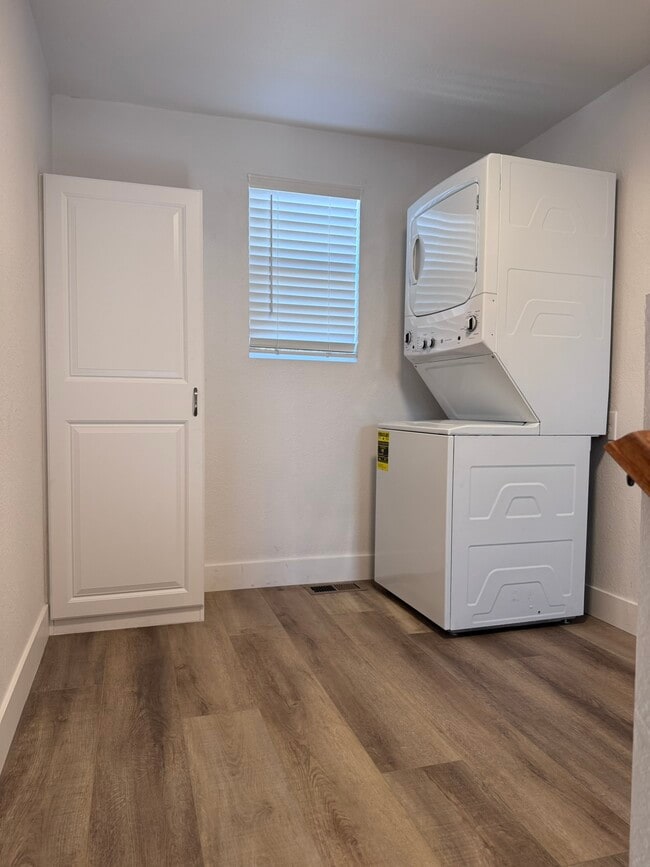 Lavadero - 5190 Washington St