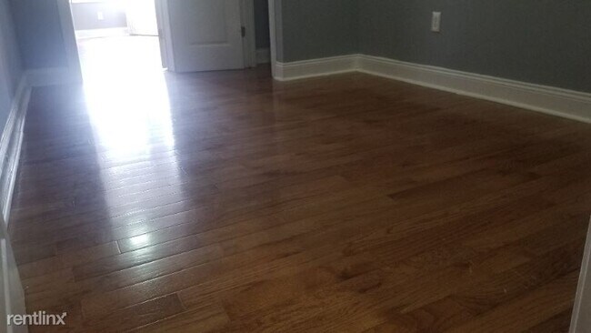 Building Photo - 2 br, 1 bath Apartment - 1812 PALISADE AVE