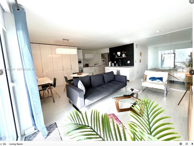 Building Photo - 345 Ocean Dr