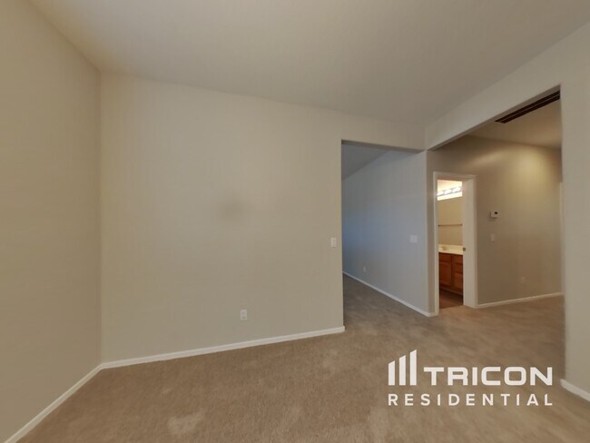 Foto del edificio - 6410 S 72nd Ln