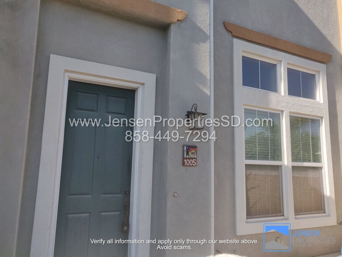 Foto principal - Gorgeous 3br/2.5ba Condo with 2 Car Garage...
