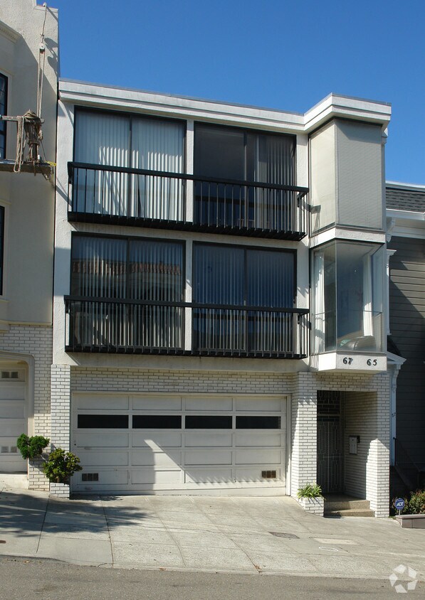 Foto del edificio - 65-67 Beaumont Ave