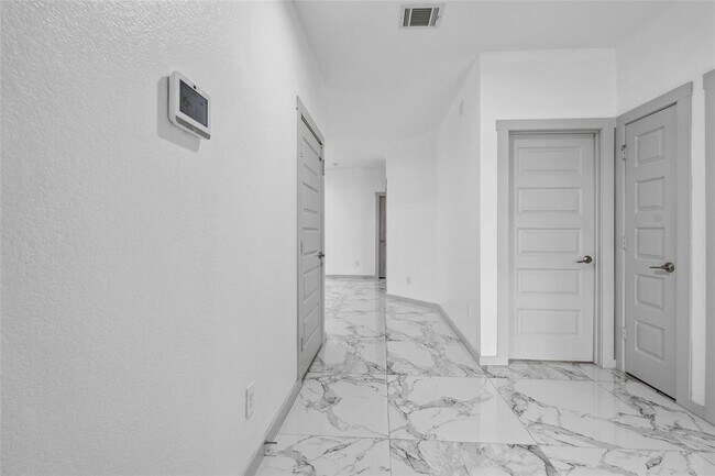 Foto del edificio - 7122 Telford Holw Trl