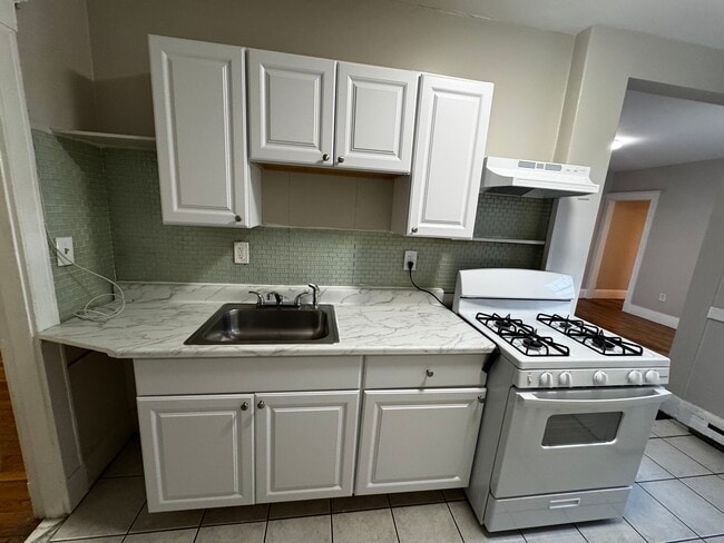 Building Photo - 17 Huss Ct