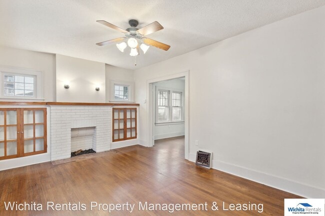 Building Photo - 3 br, 2 bath House - 209 N. Holyoke