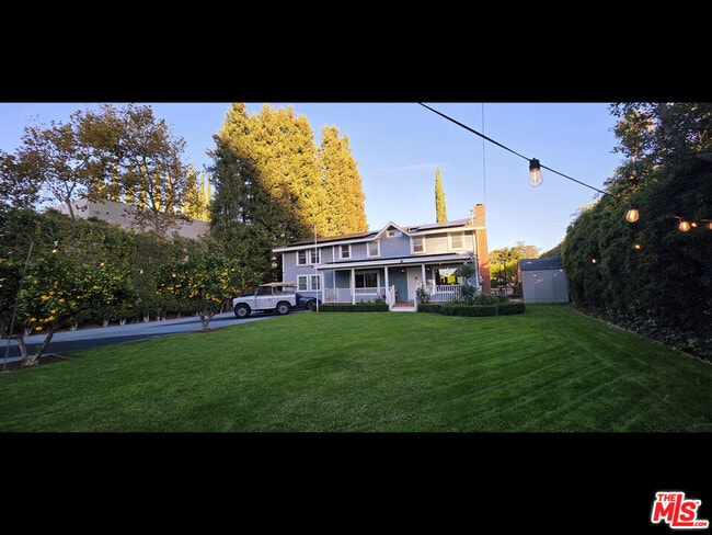 Foto del edificio - 4744 Haskell Ave