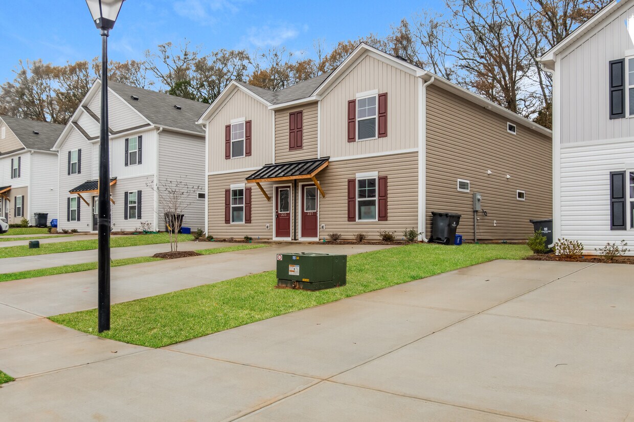 327 Noble Ln, Pendleton, SC House Rental in Pendleton, SC
