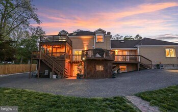 Building Photo - 18505 Cabin Rd