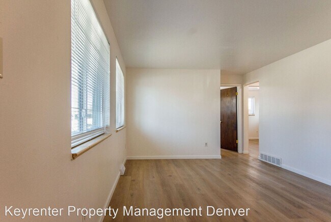 Foto del edificio - 4 br, 1 bath House - 5318 Flower Cir.