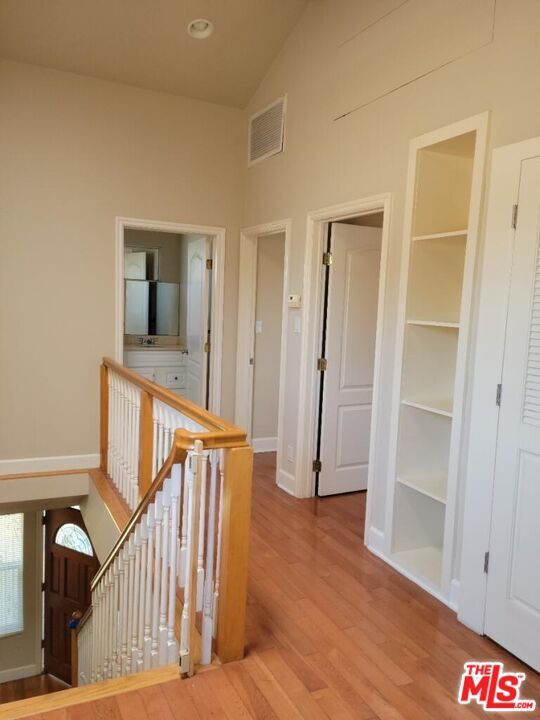 Foto del edificio - 8501 Lilienthal Ave