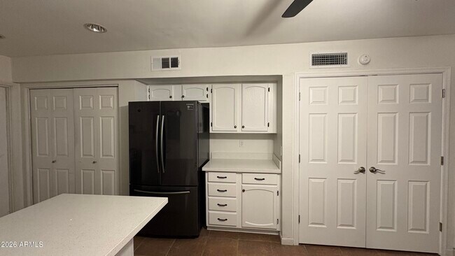 Foto del edificio - 2140 W Utopia Rd