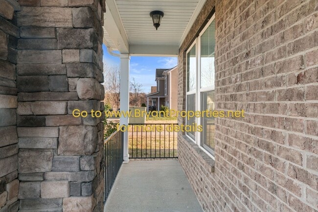 Foto del edificio - 1801 Stonewater Dr