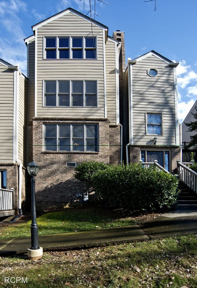 Foto del edificio - 3 br, 2.5 bath House - 5044 Chancel Dr SW