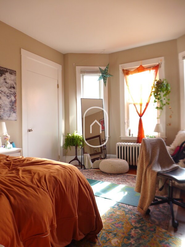 Foto del edificio - 1564 Tremont St