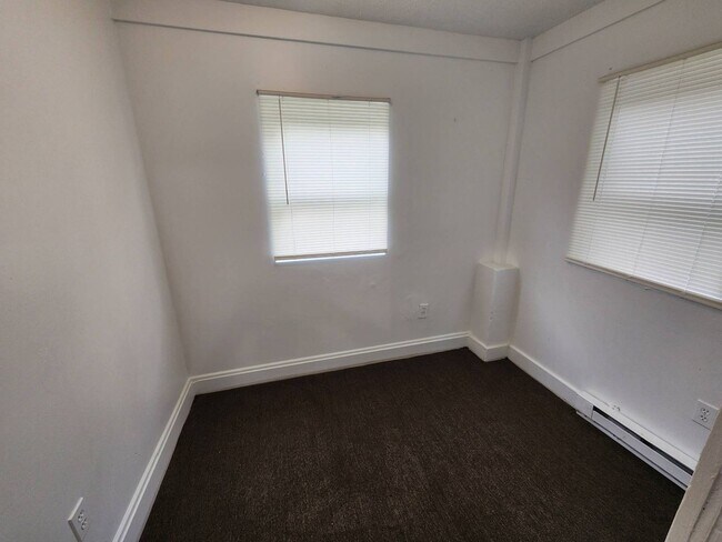 Foto del edificio - 536 E 117th St