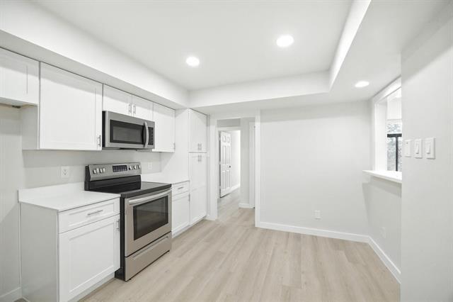 Foto del edificio - 5200 Keller Springs Rd