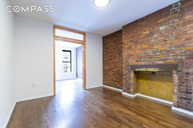 Foto del edificio - 337 E 6th St