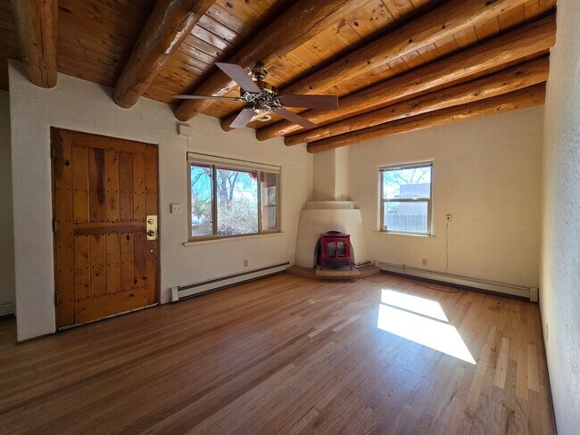 Building Photo - 1823 Tewa Rd