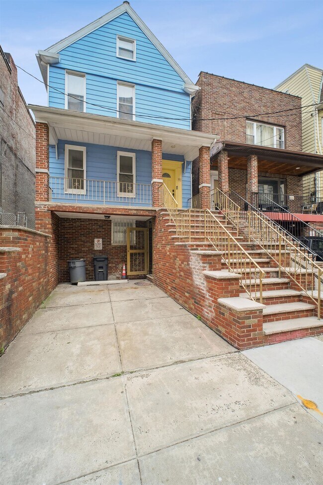Building Photo - 91 Clifton Pl