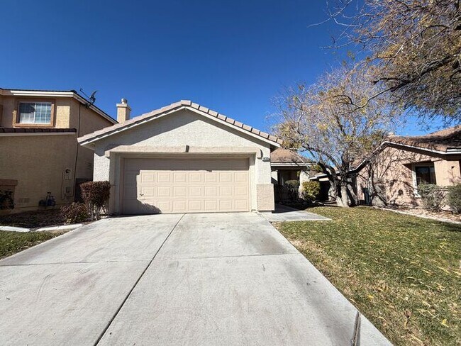 Building Photo - To schedule a viewing, call Wally Fellman at 702-493-9787