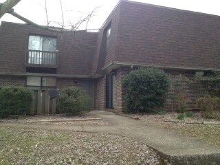 Building Photo - 9008 Creekside Ln