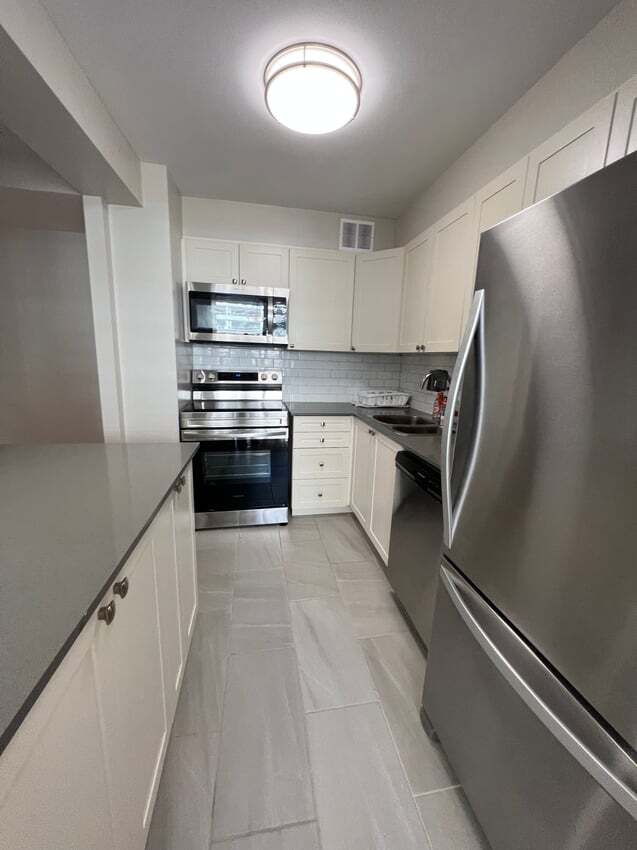 Photo du bâtiment - Premium Deluxe - Rosehill Avenue & Yonge Street