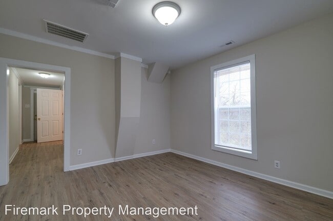 Building Photo - 3 br, 1 bath House - 1018 Bridge Street