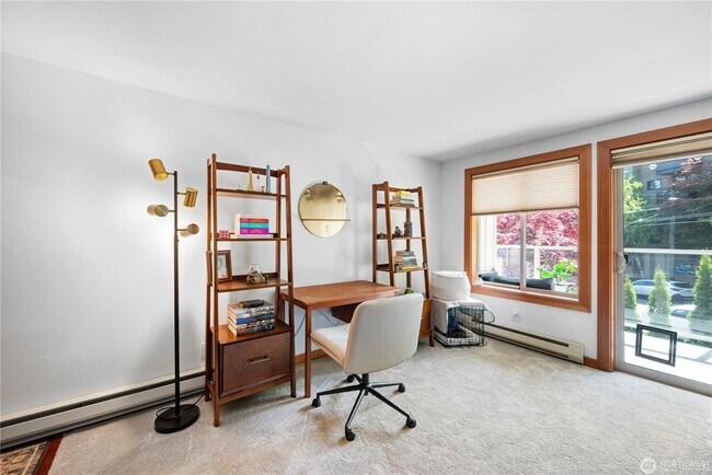 Foto del edificio - 1730 Taylor Ave N