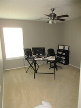 Building Photo - 11323 Harbour Lake Ct