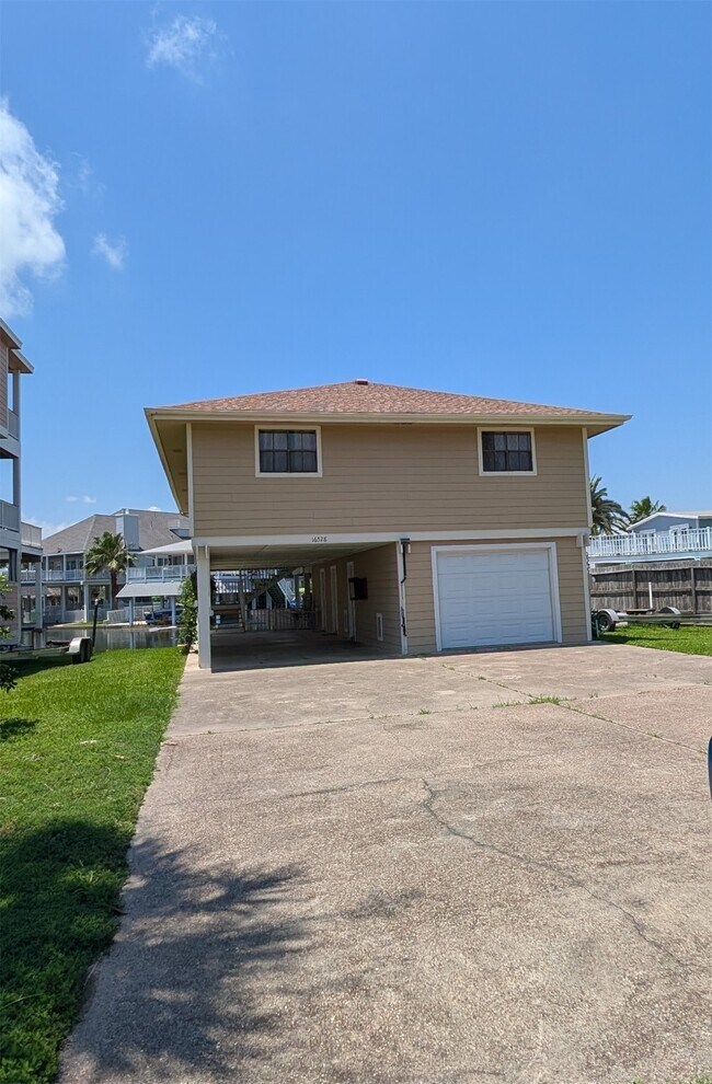 Building Photo - 16528 Tortuga Way