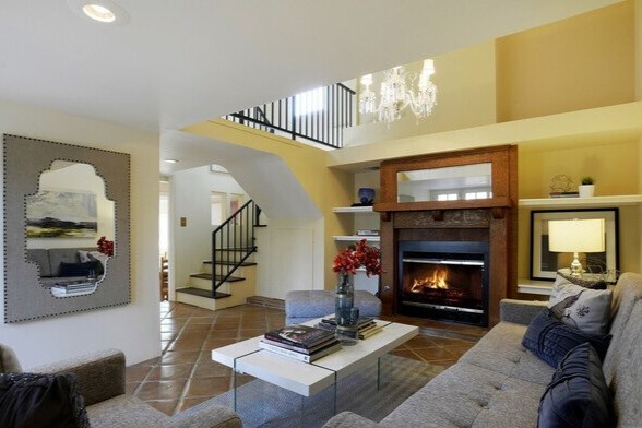 Foto del edificio - 841 N Beverly Glen Blvd